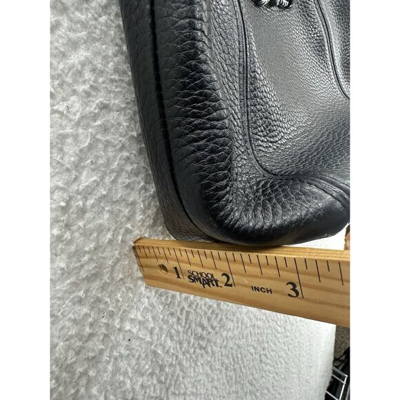 Elegant Black Crossbody Bag - Picture 11 of 12